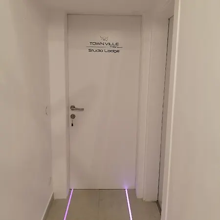 Townville Chalet's * Флахау