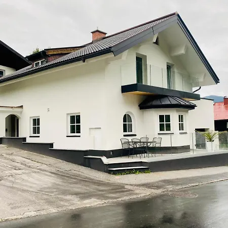 Townville Chalet's Apartment Flachau